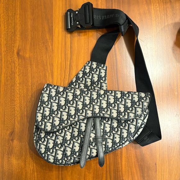Christian Dior Saddle Crossbody - Picture 1 of 5